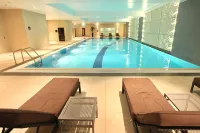 Crowne Plaza READING by IHG - Pool