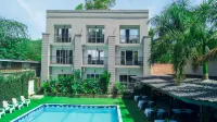 The Mansion Hotel Jinja - С бассейном