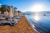 Aurasia Sea Side Hotel