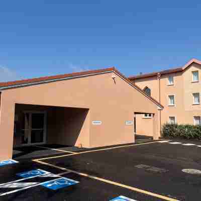 Brit Hotel Essentiel Millau Hotel Exterior