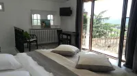 Villa Arca Hotels in Taradeau