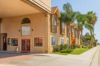 Super 8 by Wyndham Bakersfield South CA Các khách sạn ở Bakersfield