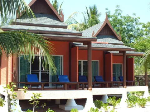 C&N Kho Khao Beach Resort