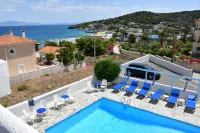 Blue Dolphin Studios and Apartment - Beach