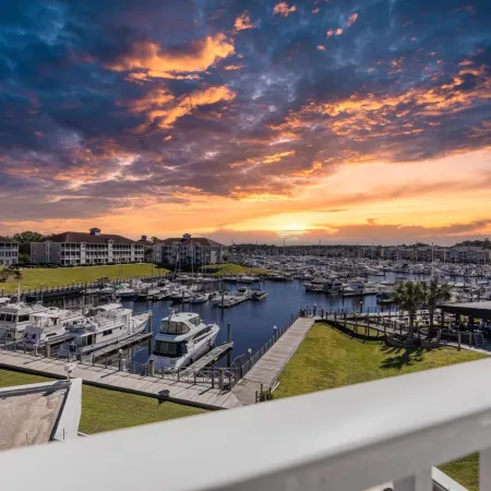 Holiday Inn Express & Suites N. MYRTLE BEACH-LITTLE RIVER by IHG