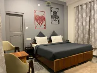 HOM House of MannMauji Riverside Hotels in Sosan