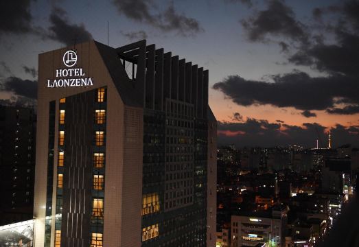 호텔 라온제나
