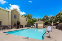 Comfort Inn Hotel a Sampson County