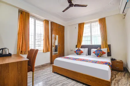 FabHotel Buddha Sunrise Отели рядом с достопримечательностью «Ramdas»