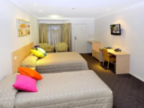 Mackellar Motel