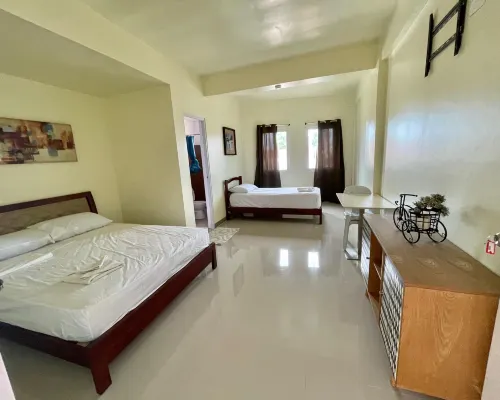 Midpoint Suites Hotels in Naval