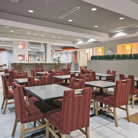 La Quinta Inn & Suites by Wyndham Harrisburg-Hershey