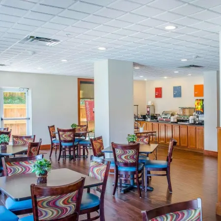 Comfort Inn & Suites Crestview South