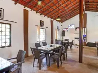 Vinsons Cottages Hotels in Colva