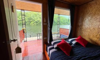 Phu Naphat Resort