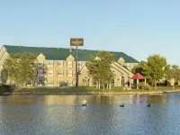 Country Inn & Suites by Radisson, Ankeny, IA Hotels near Menards