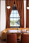 The Confluence Hotel - breakfast