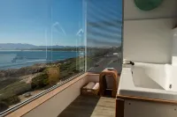 Whalesong Lodge Hotels in De Kelders