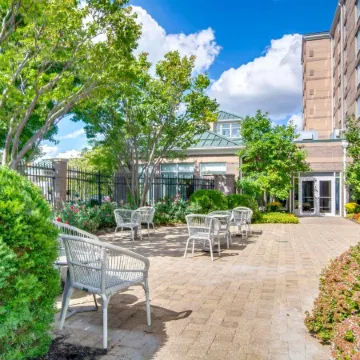 Hilton Garden Inn Louisville Airport Отели рядом с достопримечательностью «Сикс Флэгз Кентакки Кингдом»