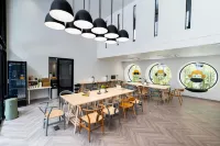 甲米鎮藍猴中心飯店