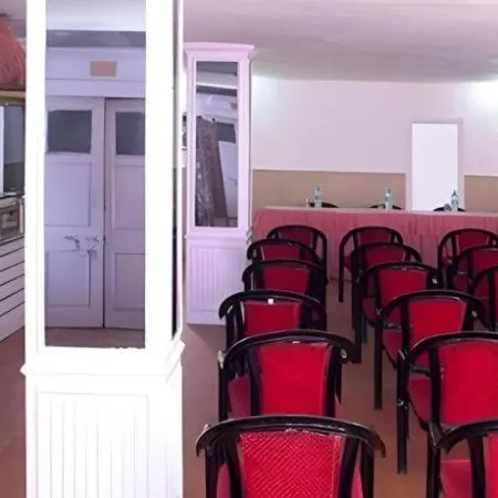 Hotel Himgiri