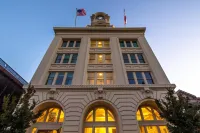Hotel E