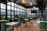 Hotel Black Tower Premium