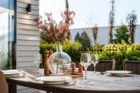 Zenith Escapes Your Quintessential 4BR Haven -  case vacanza in affitto