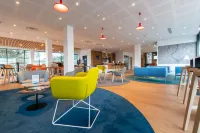 Holiday Inn Express Bordeaux - Lormont Hotel a Tresses