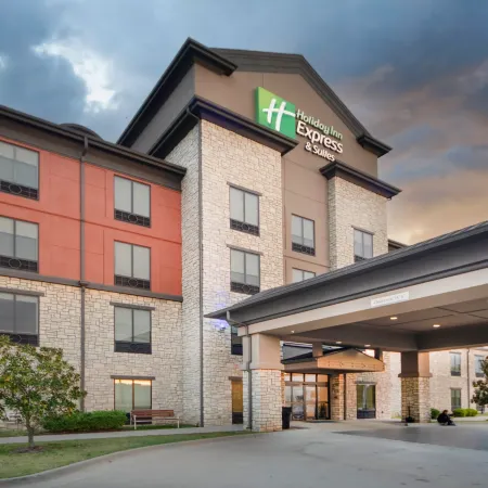 Holiday Inn Express & Suites CONWAY by IHG