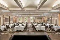 Royal Hotel Calgary, Trademark Collection by Wyndham