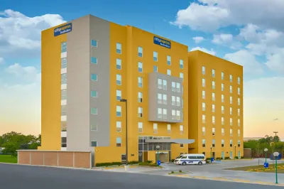 City Express by Marriott Monterrey Lindavista Hotels in Гуаделупе