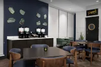 SpringHill Suites Savannah Downtown/Historic District - servizio colazione