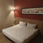 The Luxe Guesthouse - Homestays