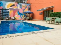 Ibis Styles Belem Nazare - Pools