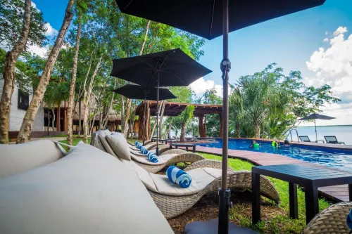 Mia Bacalar Luxury Resort & Spa