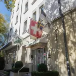 Becozy Self Check-in Pop-up Hotel Basel Hotel a 