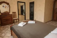 Korona Hotel فنادق في 