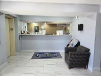 TownHouse Extended Stay Hotel Downtown - Kitchens