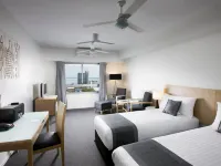 Mantra Pandanas Darwin Hotels near Wanguri