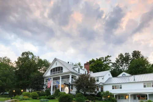 Rabbit Hill Inn Hotels in Caledonia County