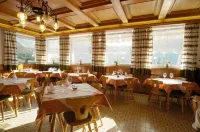 Hotel Karinhall - Breakfast