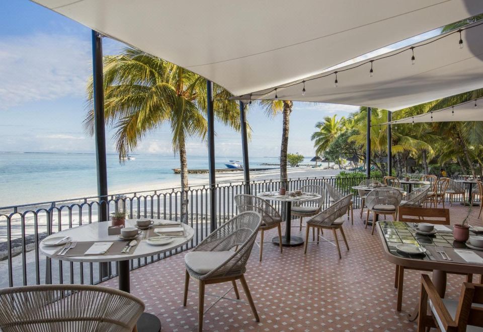 1. 파라다이스 비치..