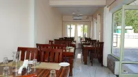 Tapovan New Residency - 5 Minutes Walk to Laxman Jhula - breakfast