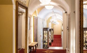 Grand Catherine Palace Hotel