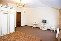 Elbuzd Hotel Rostov Swing Railway Bridge 주변 호텔