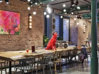 華沙布拉格 Moxy 飯店 特罗茨卡附近的飯店