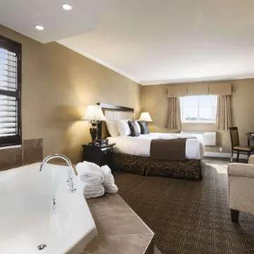 Ramada by Wyndham Surrey/Langley