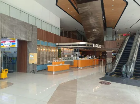 Skysuites Service Apartment