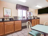 Super 8 by Wyndham Carrollton Hotels in Carrollton